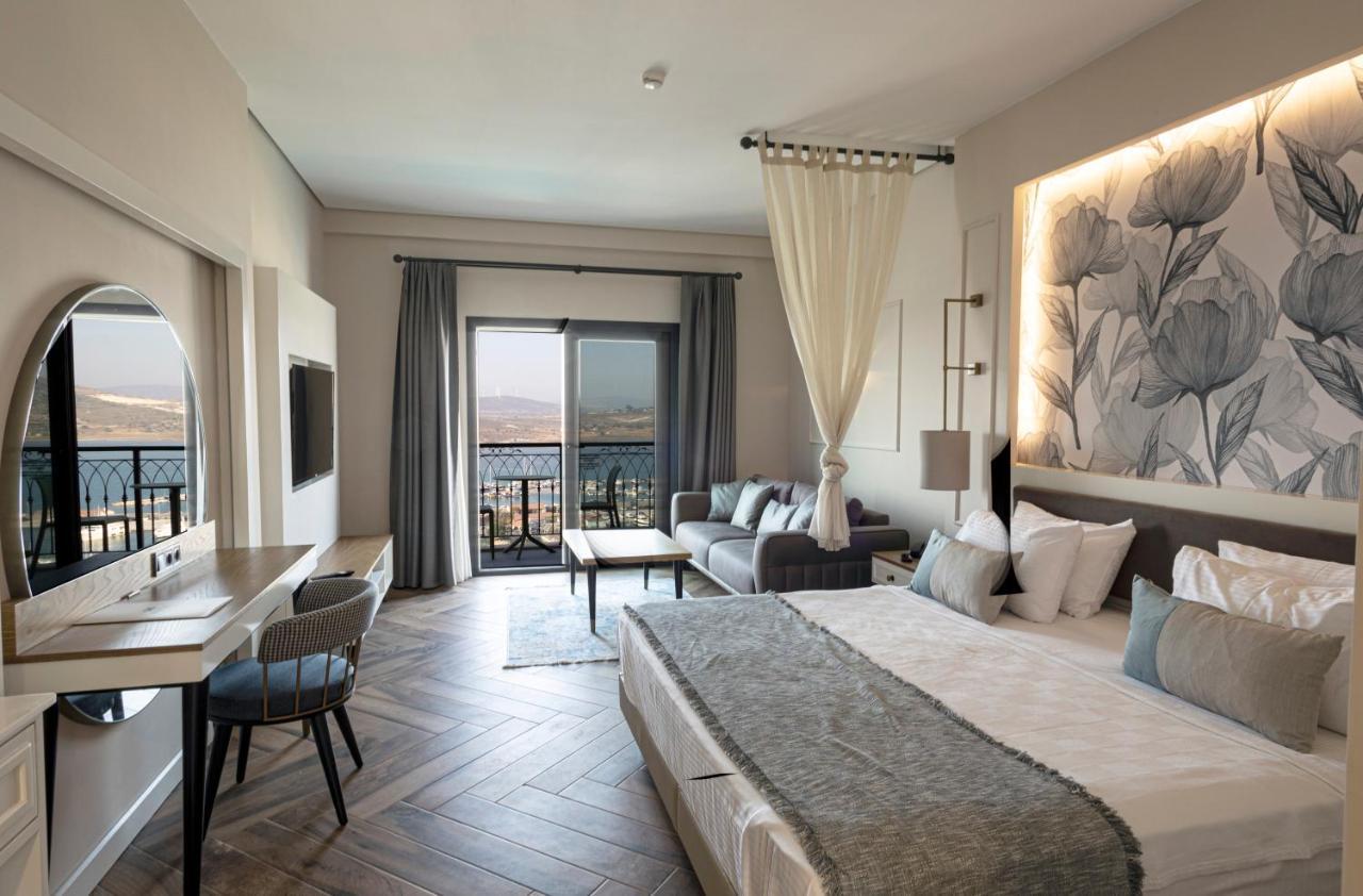 Soliport Hotel & Spa Alacati Exterior photo